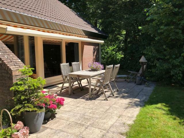 Bungalow De Groene Ster Villa Leeuwarden Dış mekan fotoğraf